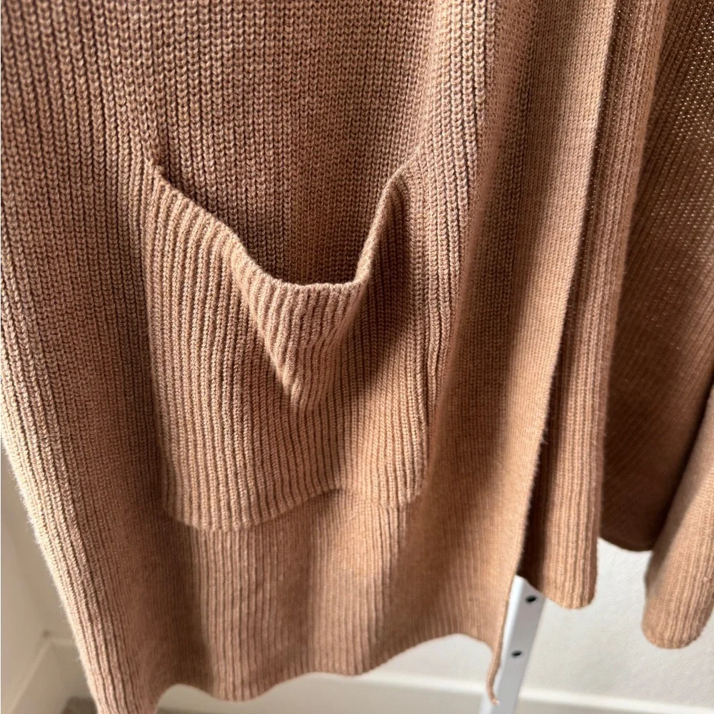 Old Navy Women's Brown Open Front Cardigan. Size 2X